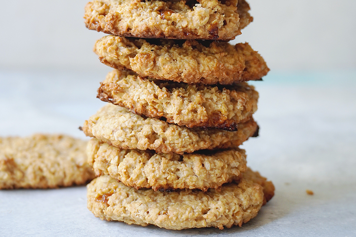 VEGAN OAT COOKIES