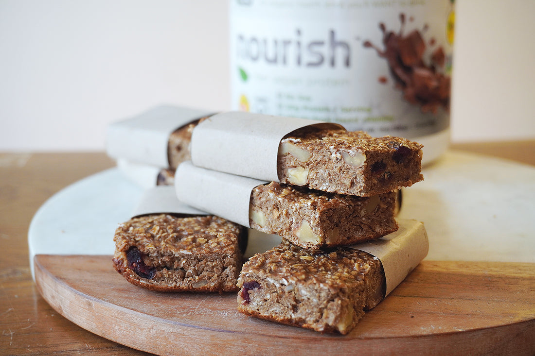 VEGAN OATS AND BANANA BARS
