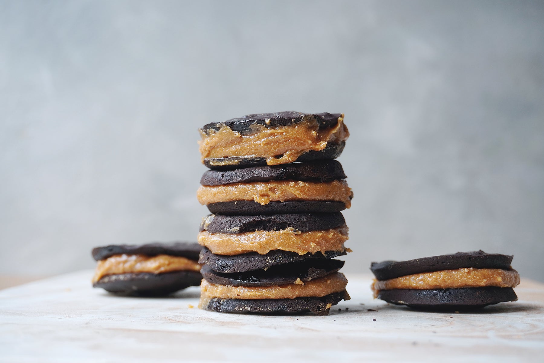 STUFFED CAROB COOKIES