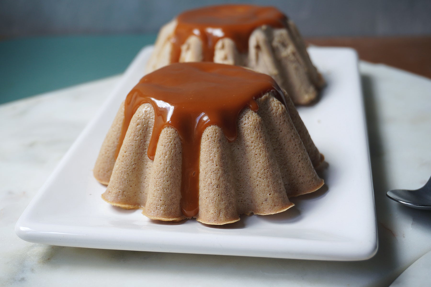 MOIST PROTEIN PUDDING WITH CARAMEL