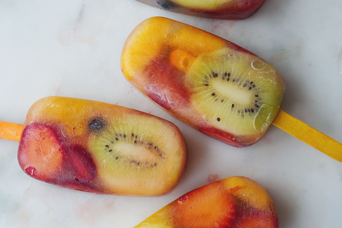 ICE CREAM WITH FRUIT